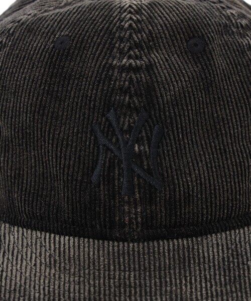 BEAMS BOY(ビームスボーイ)の「【別注】NEW ERA / 930 コーデュロイ MLB(キャップ・レディース・レッド/ブラック・ONE SIZE)」の4枚目の写真