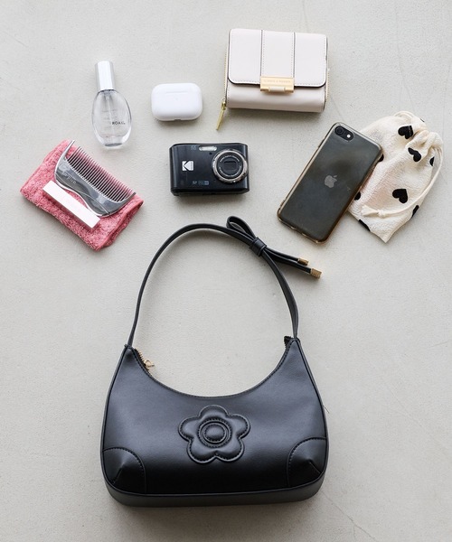 MARY QUANT(マリークワント)の「【MARY QUANT×VIS】デイジーハンドルリボンワンショルダーバッグ(ショルダーバッグ・レディース・ベージュ系その他2/キナリ/ブラック・FREE)」の15枚目の写真