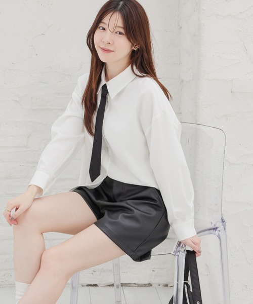 Honeys(ハニーズ)の「合皮ショートパンツ(その他パンツ・レディース・ブラック・L/LL/M/S/SS)」の5枚目の写真