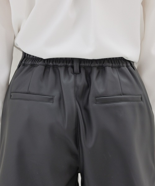 Honeys(ハニーズ)の「合皮ショートパンツ(その他パンツ・レディース・ブラック・L/LL/M/S/SS)」の15枚目の写真