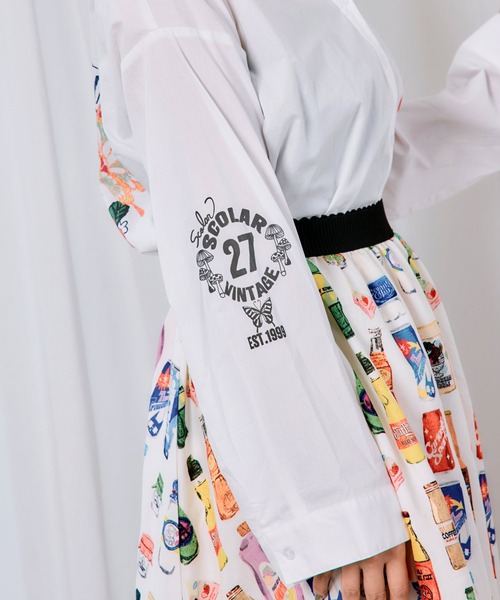 ScoLar(スカラー)の「163620:2素材展開 ポップロゴお花バックプリントシャツ(シャツ/ブラウス・レディース・ブラウン/オフホワイト/ブルー・M)」の9枚目の写真