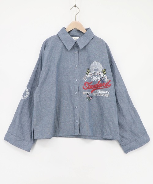 ScoLar(スカラー)の「163620:2素材展開 ポップロゴお花バックプリントシャツ(シャツ/ブラウス・レディース・ブラウン/オフホワイト/ブルー・M)」の13枚目の写真
