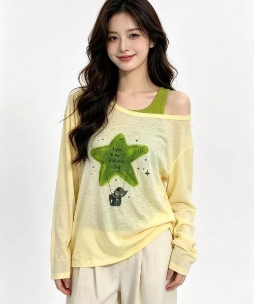Ritzy(リッツィー)の「星プリント シアーオフショル長袖Tシャツ キャミソール2点セット(Tシャツ/カットソー・レディース・イエロー/ホワイト系その他/イエロー系その他/ホワイト系その他2・FREE)」の3枚目の写真