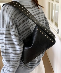 【秋冬新作】スタッズ付きフェイクレザーショルダーバッグ