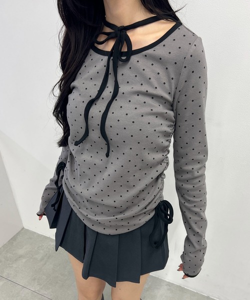 PHILLY(フィリー)の「パイピングチョーカードットトップス(Tシャツ/カットソー・レディース・ホワイト/チャコールグレー・FREE)」の12枚目の写真