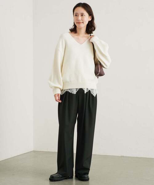 SLOBE IENA（スローブイエナ）の「《WEBのみ4サイズ展開/WEB限定カラー/吸湿発熱/》CIRCULATE WARM タックパンツ（スラックス・レディース・グレー/ブラウン/アイボリー/ブラック・36/34/38/40）」の15枚目の写真