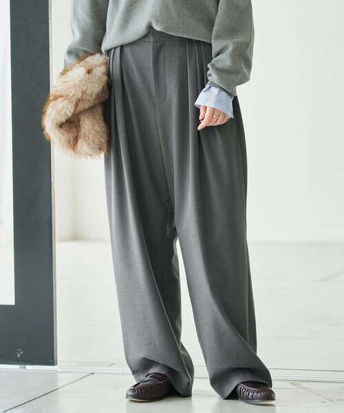 SLOBE IENA（スローブイエナ）の「《WEBのみ4サイズ展開/WEB限定カラー/吸湿発熱/》CIRCULATE WARM タックパンツ（スラックス・レディース・グレー/ブラウン/アイボリー/ブラック・36/34/38/40）」の19枚目の写真