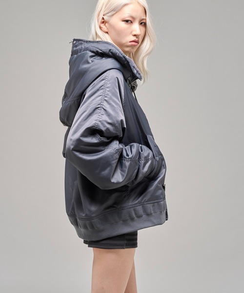 Sourcream(サワークリーム)の「【26AW LOOK掲載品番】【Sourcream】N2B JKT(ミリタリージャケット・レディース・ブラック/チャコールグレー・FREE)」の10枚目の写真
