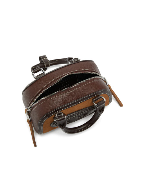 DIESEL(ディーゼル)の「ウィメンズ クロスボディバッグ 1DR DOME CROSSBODY(ショルダーバッグ・レディース・ブラウン系その他・UNI)」の4枚目の写真