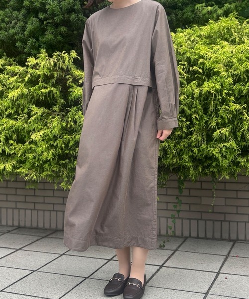 SELF+SERVICE（セルフサービス）の「EXPAND シルク入タックワンピース（ワンピース・レディース・ダークブラウン/チャコールグレー・M/L）」の18枚目の写真