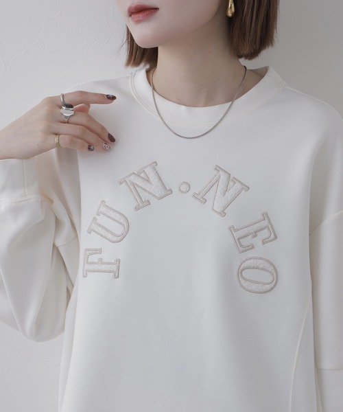 BRODIAEA(ブローディア)の「BRODIAEA ダンボールニットロゴ刺繍プルオーバー 長袖(Tシャツ/カットソー・レディース・オフホワイト・40)」の4枚目の写真