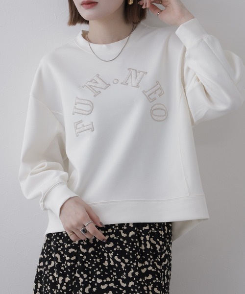 BRODIAEA(ブローディア)の「BRODIAEA ダンボールニットロゴ刺繍プルオーバー 長袖(Tシャツ/カットソー・レディース・オフホワイト・40)」の6枚目の写真