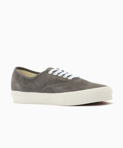 VANS(バンズ)の「VANS / バンズ AUTHENTIC PIG SUEDE(スニーカー・メンズ・グレー・27cm/26.5cm/26cm)」の4枚目の写真