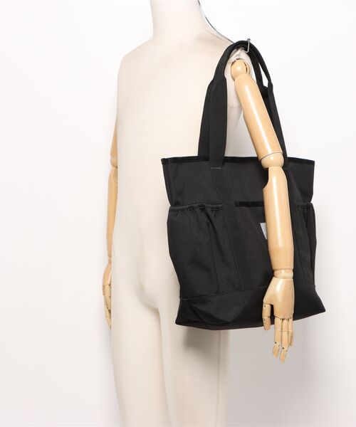 Carhartt WIP（カーハートダブリューアイピー）の「【Carhartt WIP / カーハートダブリューアイピー】Clapton Tote Bag（トートバッグ・メンズ・ブラック・FREE）」の5枚目の写真