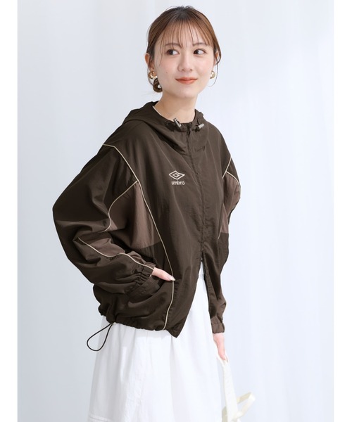 COHINA（コヒナ）の「【COHINA ×UMBRO】フーディーブルゾン 【低身長・小柄女性】（その他アウター・レディース・ブラウン/ピンク/アイボリー・ONE SIZE）」の6枚目の写真