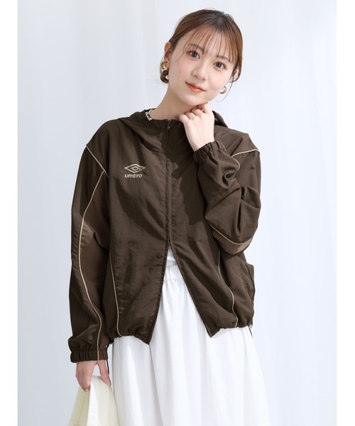 COHINA（コヒナ）の「【COHINA ×UMBRO】フーディーブルゾン 【低身長・小柄女性】（その他アウター・レディース・ブラウン/ピンク/アイボリー・ONE SIZE）」の4枚目の写真