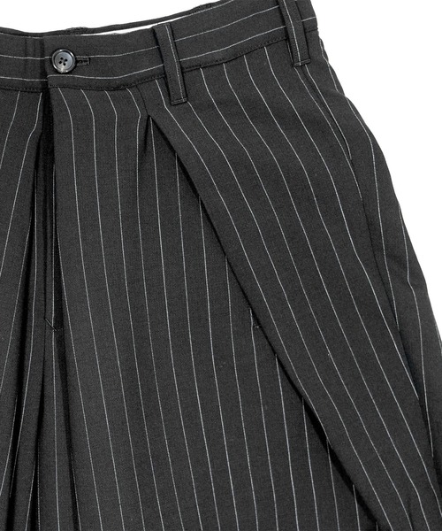 KHOKI（コッキ）の「【KHOKI】Cropped bonded wool pants（その他パンツ・メンズ・ブラック/ネイビー・2）」の4枚目の写真