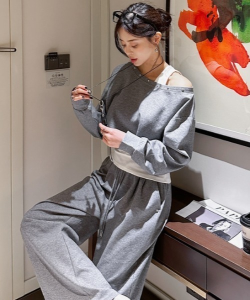 Aelina（エリナ）の「オフショルダースタッズフェイクレイヤードトップス&パンツセットアップ（セットアップ・レディース・グレー/ネイビー・FREE）」の11枚目の写真