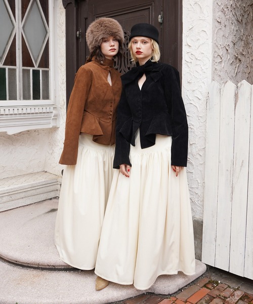 OJYON（オジョン）の「court volume datail skirt（スカート・レディース・アイボリー・MEDIUM/SMALL）」の2枚目の写真