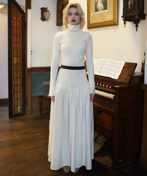 OJYON（オジョン）の「court volume datail skirt（スカート・レディース・アイボリー・MEDIUM/SMALL）」の4枚目の写真
