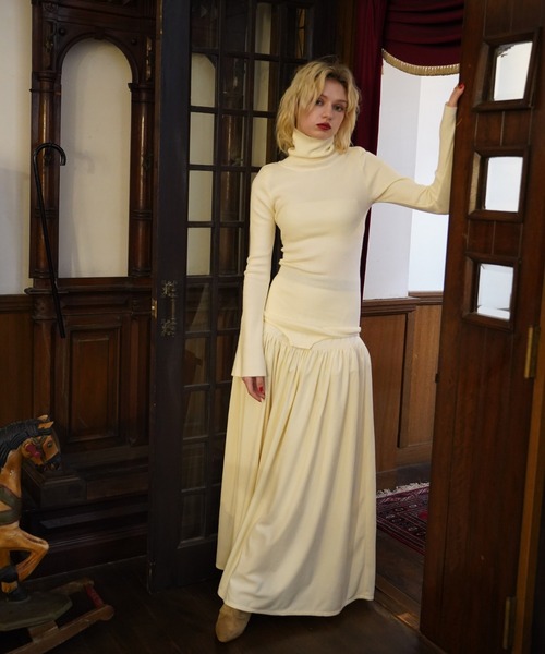OJYON（オジョン）の「court volume datail skirt（スカート・レディース・アイボリー・MEDIUM/SMALL）」の12枚目の写真
