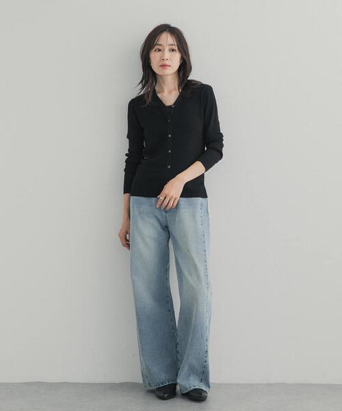 URBAN RESEARCH DOORS(アーバンリサーチドアーズ)の「『WEB限定』Vネックリブカーディガン 26AW(カーディガン/ボレロ・レディース・チャコールグレー/レッド/イエロー系その他/ブラック・FREE)」の10枚目の写真