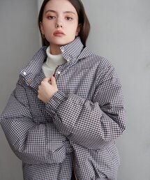 フード付きショート丈ダウン