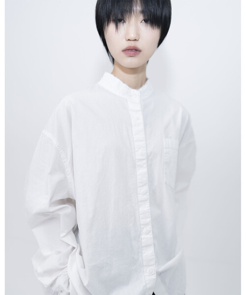 Bshop(ビショップ)の「eunoia | オックスフォード マンダリンカラー長袖シャツ WOMEN(シャツ/ブラウス・レディース・ブラック/ホワイト・ONE)」の2枚目の写真