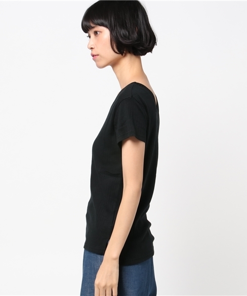 VENCEEXCHANGE(ヴァンスエクスチェンジ)の「ワイドリブVネックプルオーバー(Tシャツ/カットソー・レディース・ブラック/オフホワイト/グレー/ダークグリーン/オレンジ・MEDIUM)」の7枚目の写真