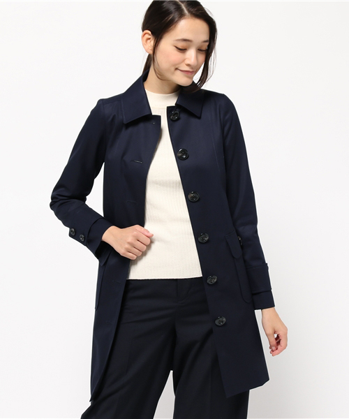 BLUE LABEL CRESTBRIDGE（ブルーレーベルクレストブリッジ）の「コットンギャバジン　シングルコート（ステンカラーコート・レディース・ベージュ/ネイビー・38/36）」の2枚目の写真