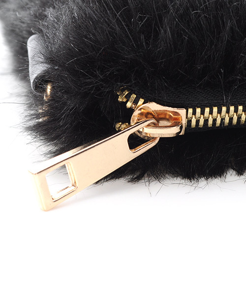 Luz Llena（ラズレナ）の「ふわふわエコファー・クラッチバッグ（クラッチバッグ・レディース・ベージュ/グレー/アイボリー/ブラック・ﾌﾘ-）」の10枚目の写真