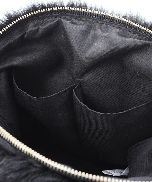 Luz Llena（ラズレナ）の「ふわふわエコファー・クラッチバッグ（クラッチバッグ・レディース・ベージュ/グレー/アイボリー/ブラック・ﾌﾘ-）」の12枚目の写真