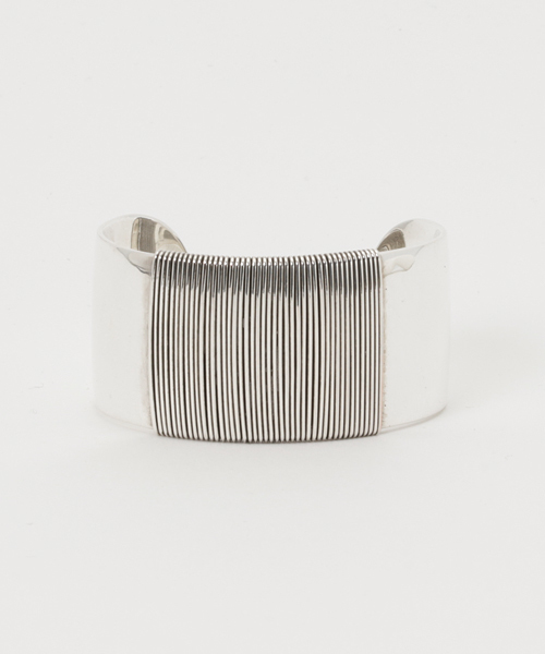 PHILIPPE AUDIBERT（フィリップ オーディベール）の「PHILIPPE AUDIBERT / Udo bracelet（バングル/リストバンド・レディース・シルバー・FREE）」の8枚目の写真