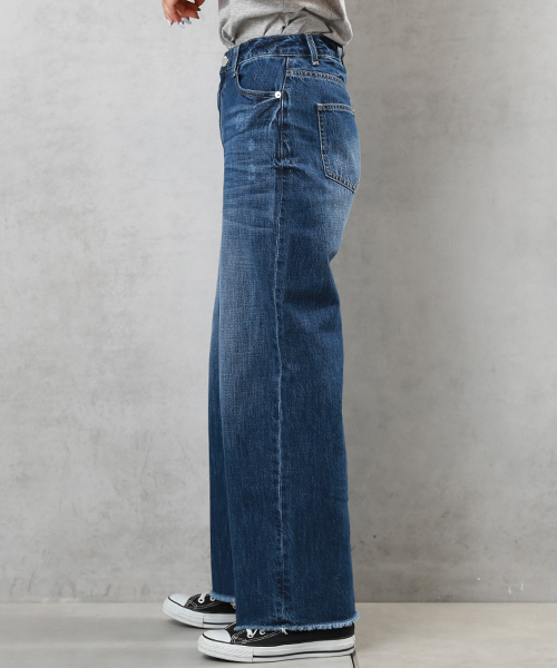 COLONY 2139（コロニートゥーワンスリーナイン）の「11oz DENIM(PERRY)ワイドパンツ（デニムパンツ・レディース・インディゴブルー/ブルー/ホワイト・MEDIUM/SMALL/LARGE）」の21枚目の写真