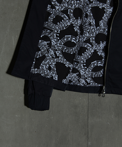 NUMBER (N)INE（ナンバーナイン）の「【NUMBER (N)INE】≪STUDIOUS限定≫別注ハイカウントツイルビッグシルエットMA-1（MA-1・メンズ・ネイビー/キャメル/パープル・2/3/1）」の7枚目の写真