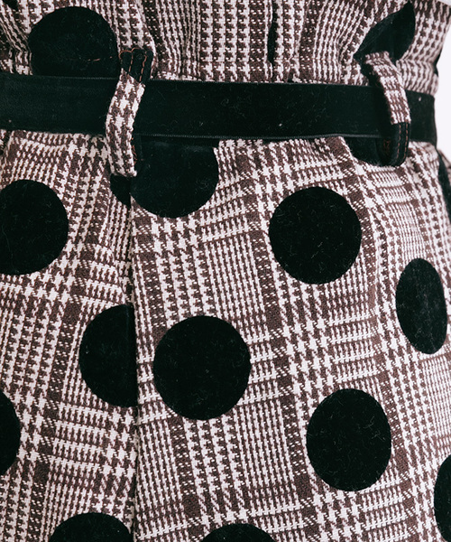 merlot plus（メルロープリュス）の「フロッキー大ドット×千鳥チェックワイドパンツ2365（その他パンツ・レディース・ブラック/モカ・FREE）」の12枚目の写真