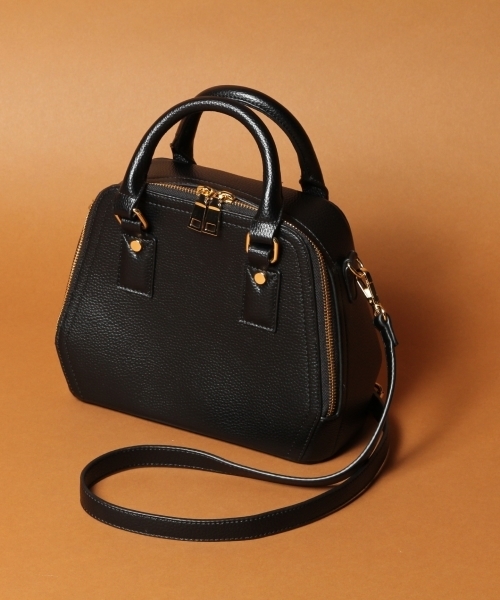 Andemiu（アンデミュウ）の「ジップボストンショルダーBAG770219（ショルダーバッグ・レディース・ブラック/ブラウン/ピンク/レッド・FREE）」の2枚目の写真