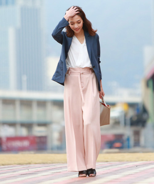 la.f…(ラエフ)の「《Pants Story》ベルト付トリアセ強撚ダブルクロスワイドパンツ(その他パンツ・レディース・ベージュ/ピンク/ネイビー・11号/9号/7号)」の8枚目の写真