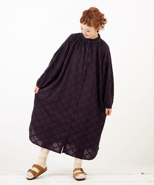 CUBE SUGAR（キューブシュガー）の「WEB限定 綿ローン矢羽柄ワンピース（ワンピース・レディース・ブラック/ブラウン/ダークグリーン・M/L）」の6枚目の写真