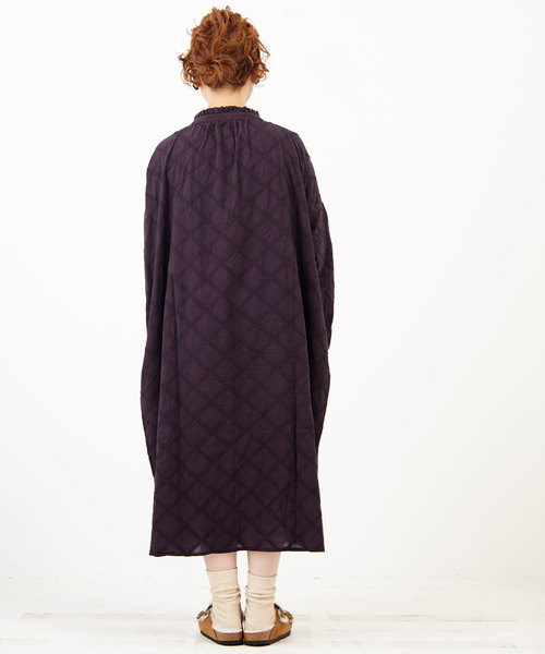 CUBE SUGAR（キューブシュガー）の「WEB限定 綿ローン矢羽柄ワンピース（ワンピース・レディース・ブラック/ブラウン/ダークグリーン・M/L）」の8枚目の写真