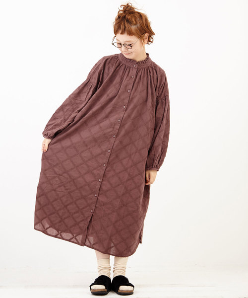 CUBE SUGAR（キューブシュガー）の「WEB限定 綿ローン矢羽柄ワンピース（ワンピース・レディース・ブラック/ブラウン/ダークグリーン・M/L）」の9枚目の写真