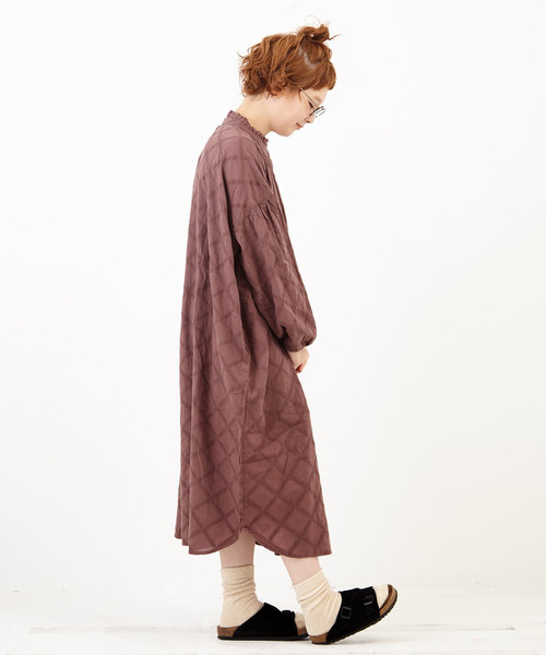 CUBE SUGAR（キューブシュガー）の「WEB限定 綿ローン矢羽柄ワンピース（ワンピース・レディース・ブラック/ブラウン/ダークグリーン・M/L）」の11枚目の写真