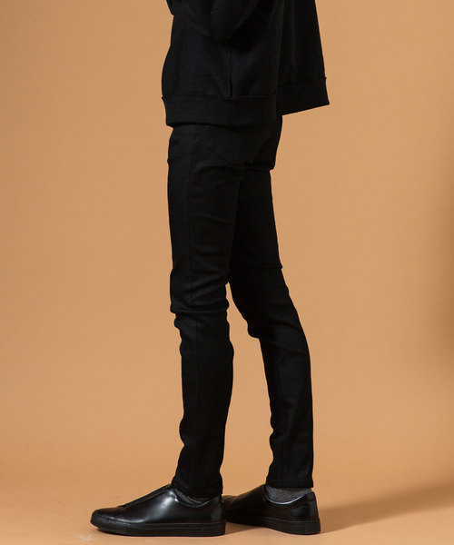 UNITED TOKYO（ユナイテッドトウキョウ）の「スーピマデニムスリム（デニムパンツ・メンズ・ブラック/ブルー・1/2/3）」の6枚目の写真