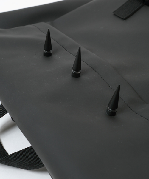 i(アイ)の「無地リュック(バックパック/リュック・レディース・ホワイト/ブラック・フリ-)」の7枚目の写真