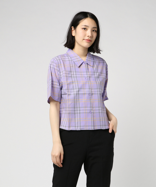 PUNYUS（プニュズ）の「ショート丈チェックシャツ（シャツ/ブラウス・レディース・ライトピンク/サックスブルー/ライトパープル/ライトベージュ・2/3/4/1）」の3枚目の写真