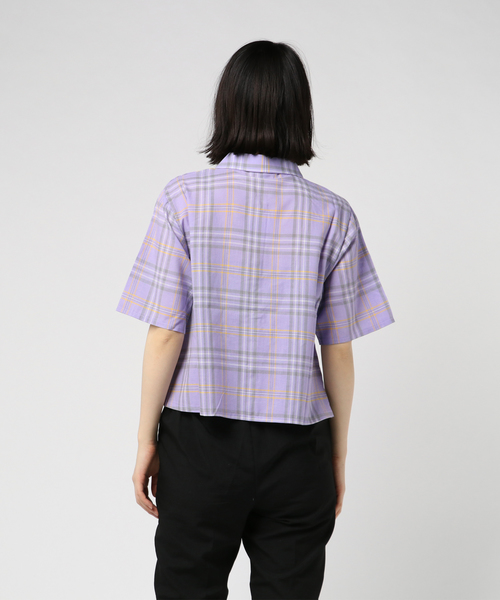 PUNYUS（プニュズ）の「ショート丈チェックシャツ（シャツ/ブラウス・レディース・ライトピンク/サックスブルー/ライトパープル/ライトベージュ・2/3/4/1）」の6枚目の写真