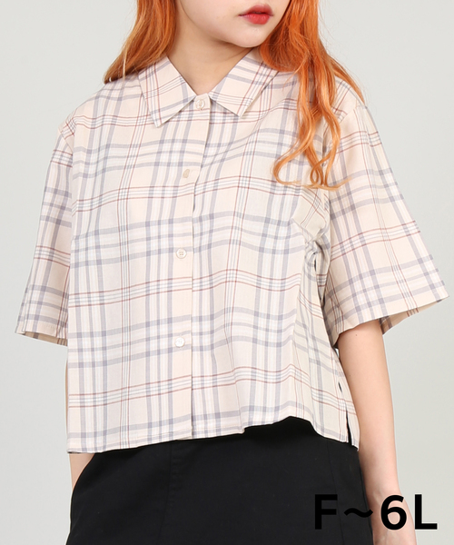 PUNYUS（プニュズ）の「ショート丈チェックシャツ（シャツ/ブラウス・レディース・ライトピンク/サックスブルー/ライトパープル/ライトベージュ・2/3/4/1）」の2枚目の写真