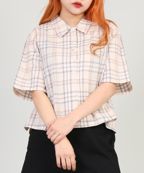 PUNYUS（プニュズ）の「ショート丈チェックシャツ（シャツ/ブラウス・レディース・ライトピンク/サックスブルー/ライトパープル/ライトベージュ・2/3/4/1）」の5枚目の写真