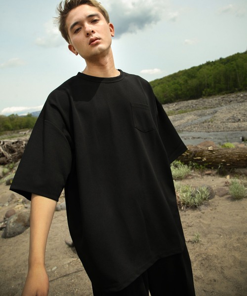 NILWAY（ニルウェイ）の「ジョーゼット クルーネックビッグTシャツ【イージーケア】（Tシャツ/カットソー・メンズ・ベージュ/ブラック/ホワイト/ネイビー/ブラウン/グレー/ライトベージュ/グリーン/ブルーグレー/グレイッシュベージュ・MEDIUM/LARGE）」の3枚目の写真