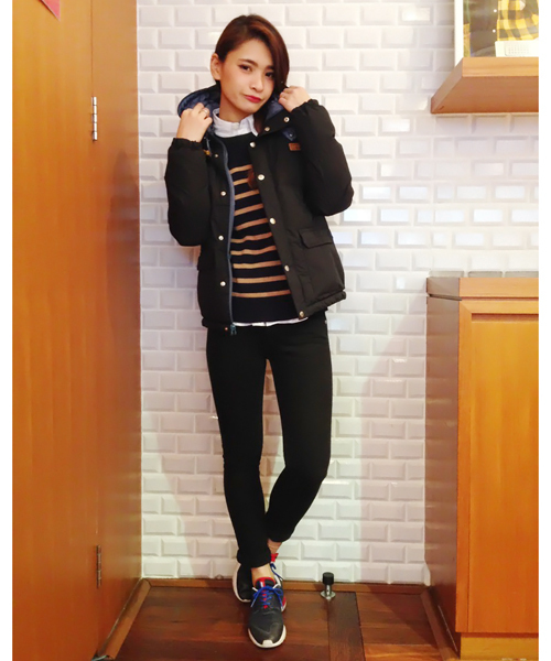 X-girl(エックスガール)の「BASIC KNIT TOP(ニット/セーター・レディース・ホワイト/ブラック/アッシュグレー/ネイビー・1/2)」の11枚目の写真